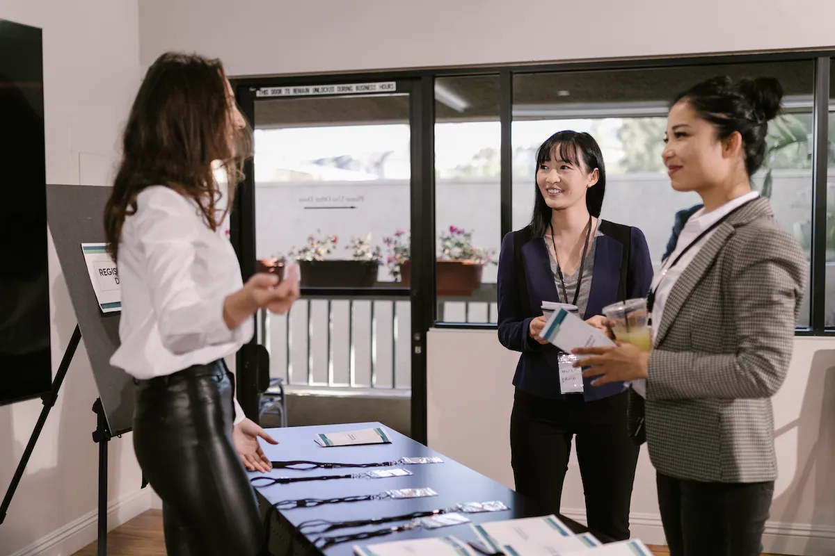 How Alumni Networks Can Help You Land Your Next Job