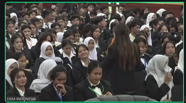 New USM-Indonesia students attending the Level Up Your Future career readiness session